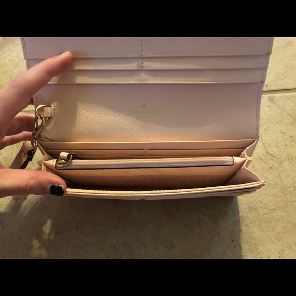 Kate Spade Wallet - Picture 3 of 3